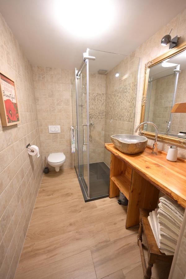 Sen Apartment *