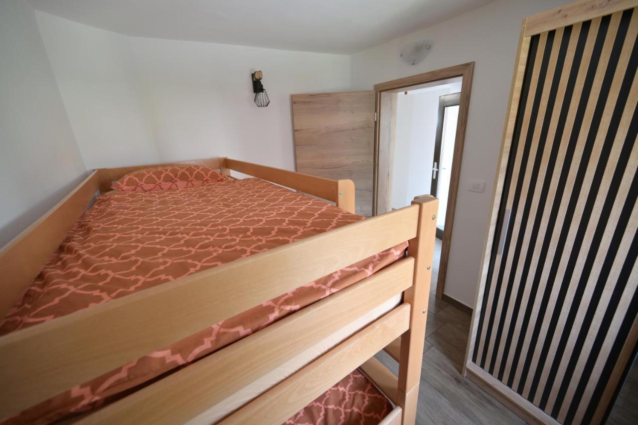 Sen Apartment